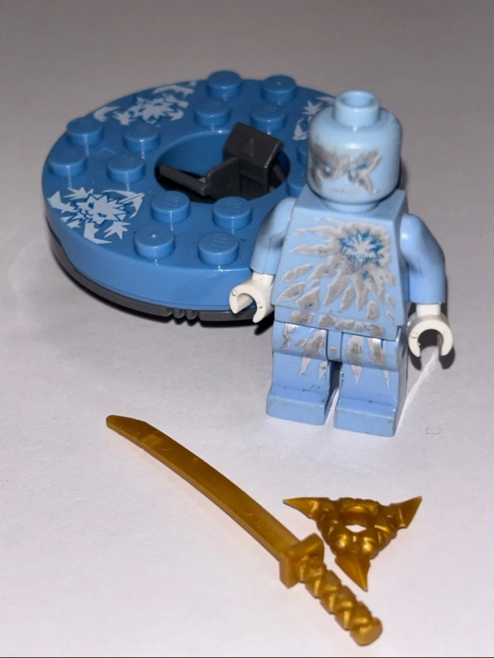 LEGO Ninjago NRG Zane w Weapons Spinner Njo0069 9590 Ice Warrior Minifigure